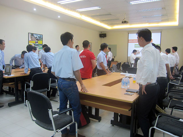 Kỹ năng bán hàng & chăm sóc Khách Hàng chuyên nghiệp - ISUZU (29 & 30.09.2014)
